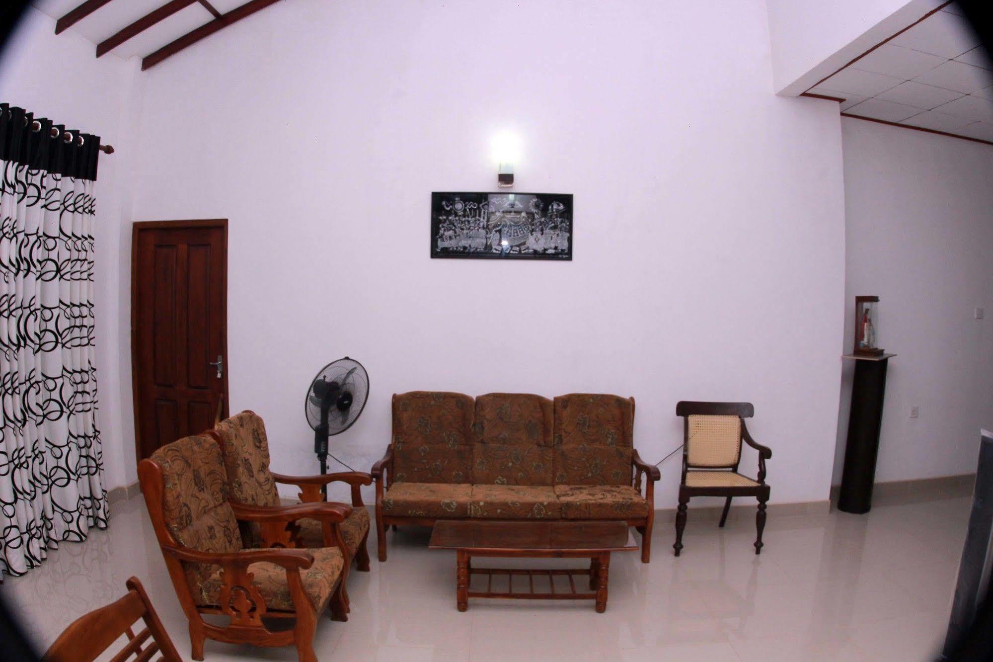The Hermitage Negombo Kurana Katunayaka Esterno foto